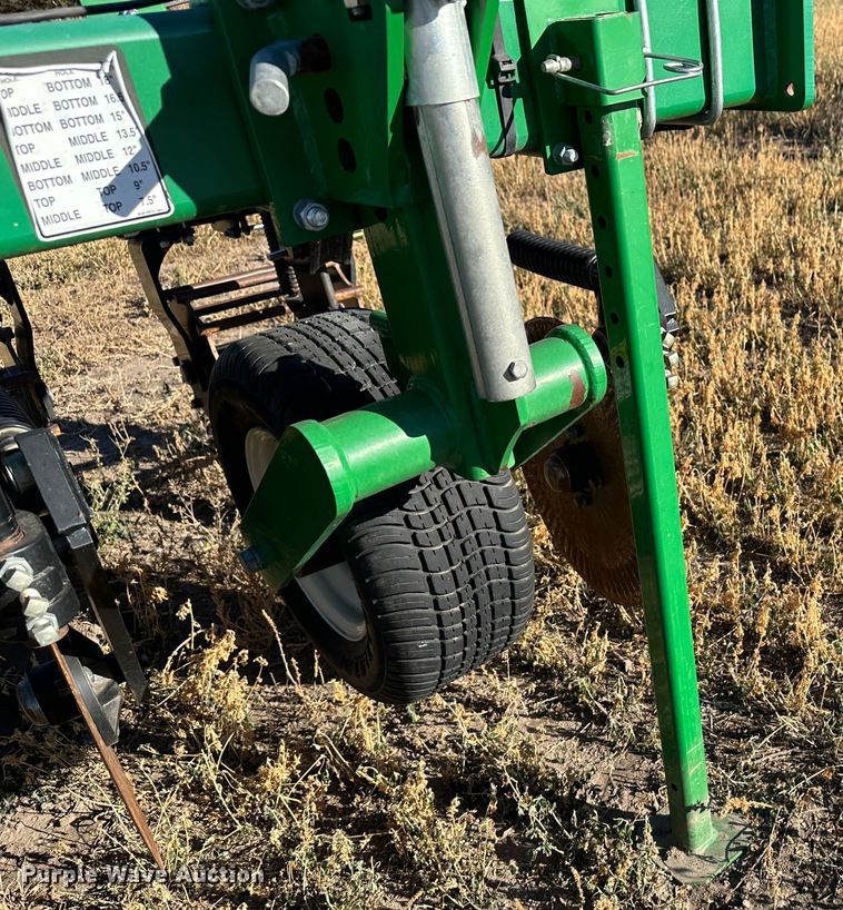 image for item DH1760 Great Plains Sub-Soiler 1300  ripper