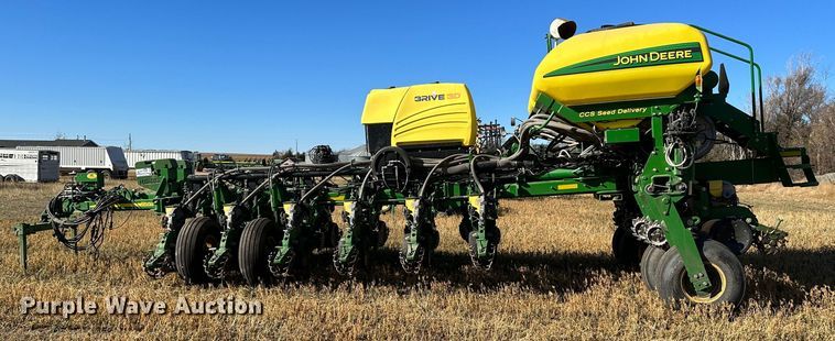image for item DH1768 2013 John Deere 1770NT  no-till planter