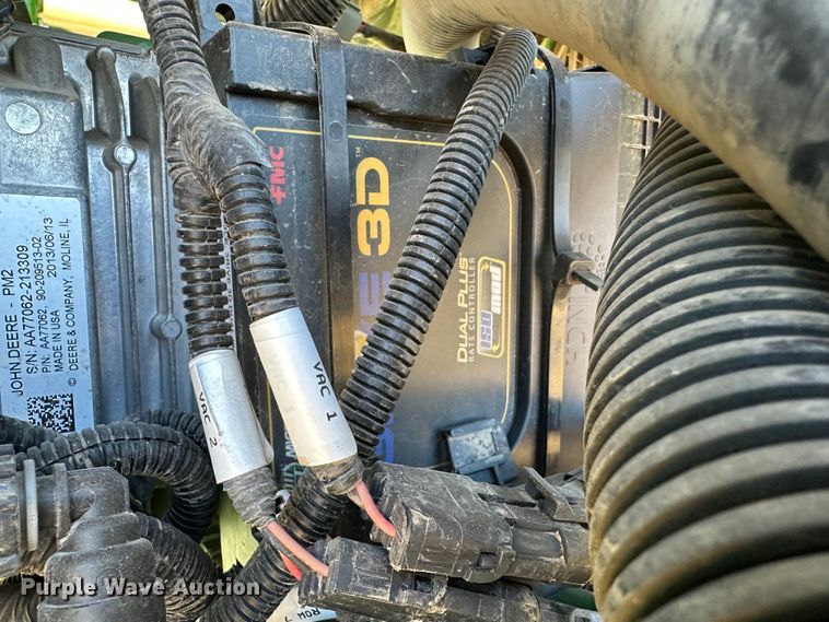 image for item DH1768 2013 John Deere 1770NT  no-till planter