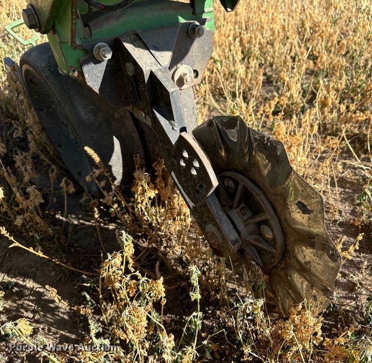 image for item DH1769 John Deere 7300  no-till planter