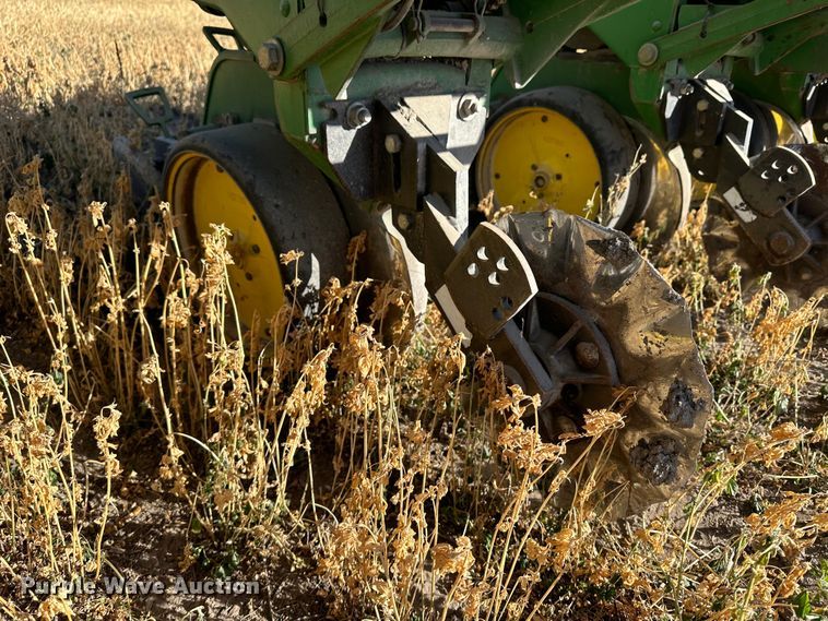 image for item DH1769 John Deere 7300  no-till planter