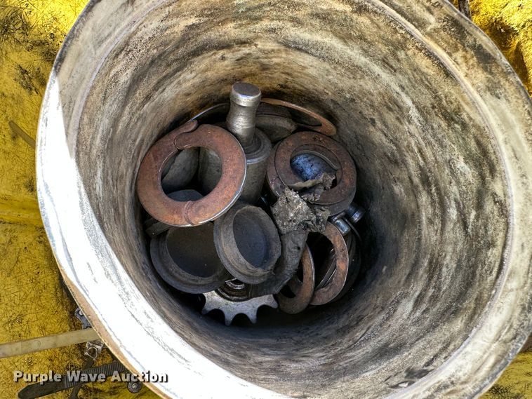 image for item DH1769 John Deere 7300  no-till planter