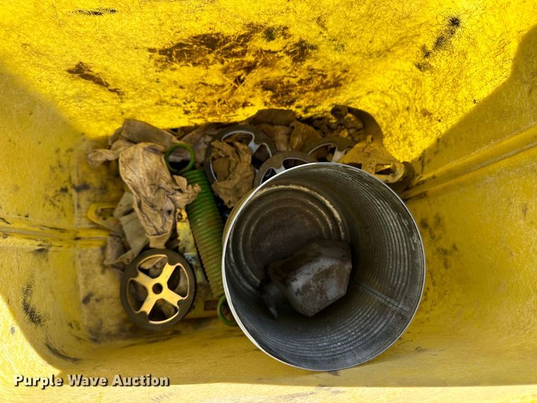 image for item DH1769 John Deere 7300  no-till planter