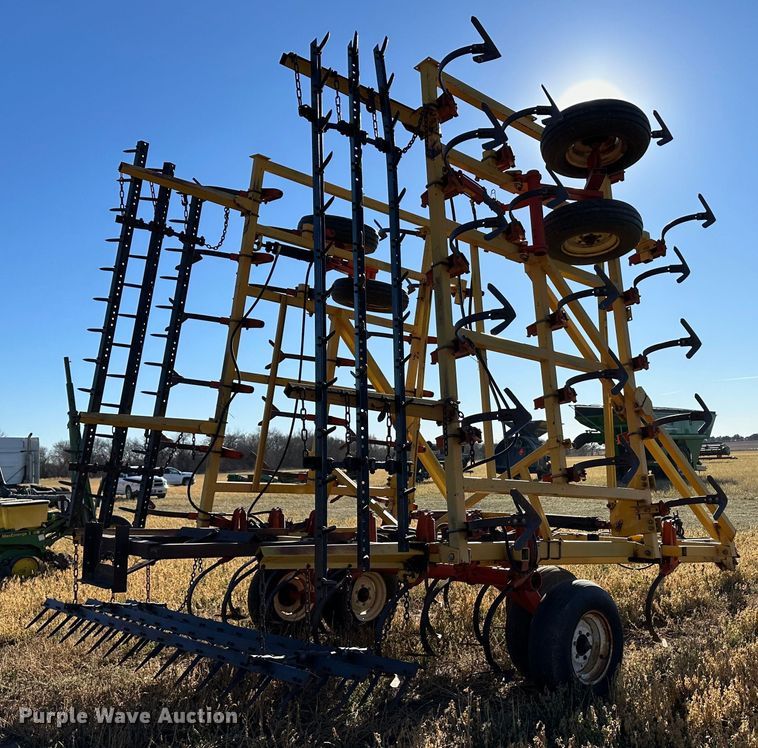 image for item DH1770 Kent 6330  field cultivator