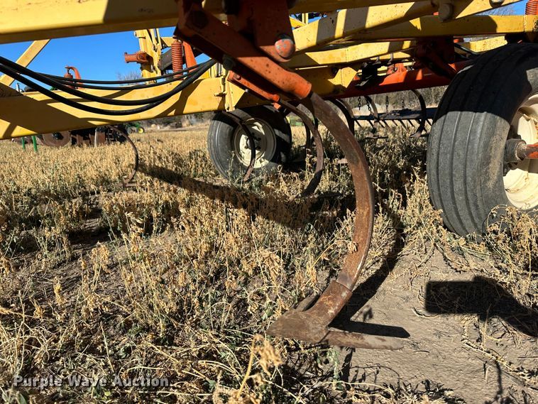 image for item DH1770 Kent 6330  field cultivator