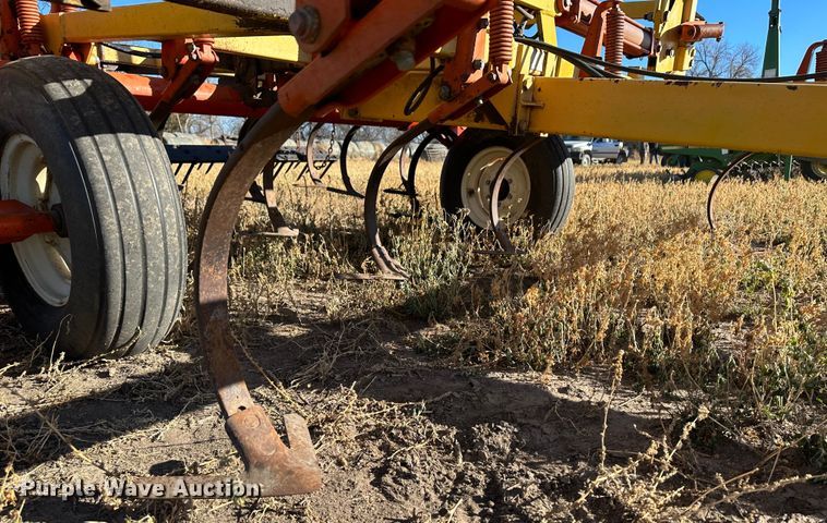 image for item DH1770 Kent 6330  field cultivator