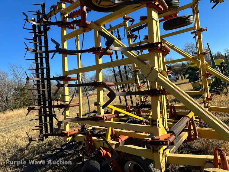 image for item DH1770 Kent 6330  field cultivator