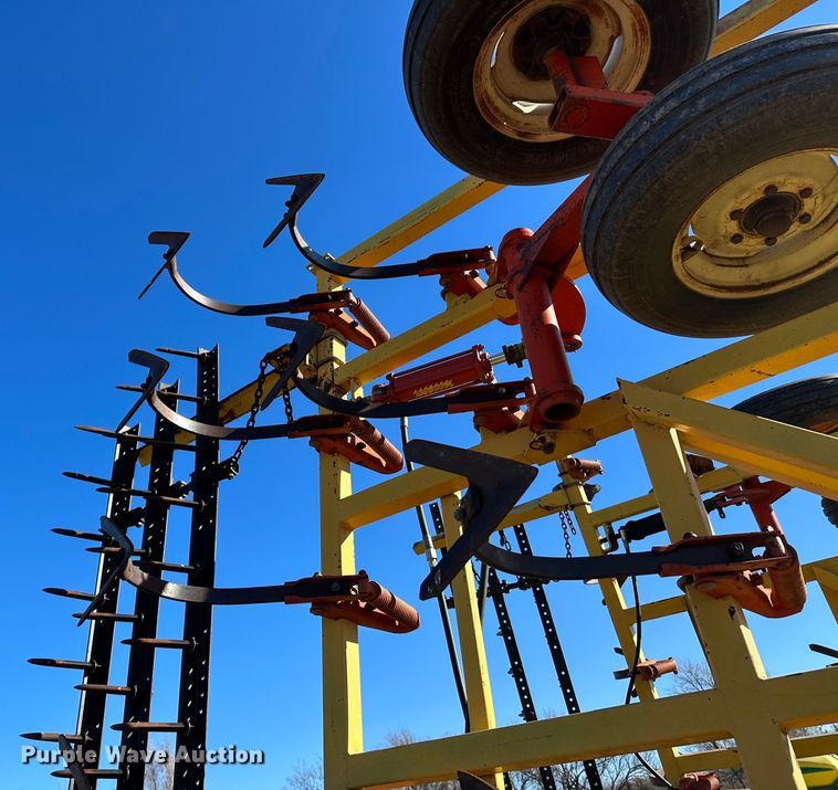 image for item DH1770 Kent 6330  field cultivator