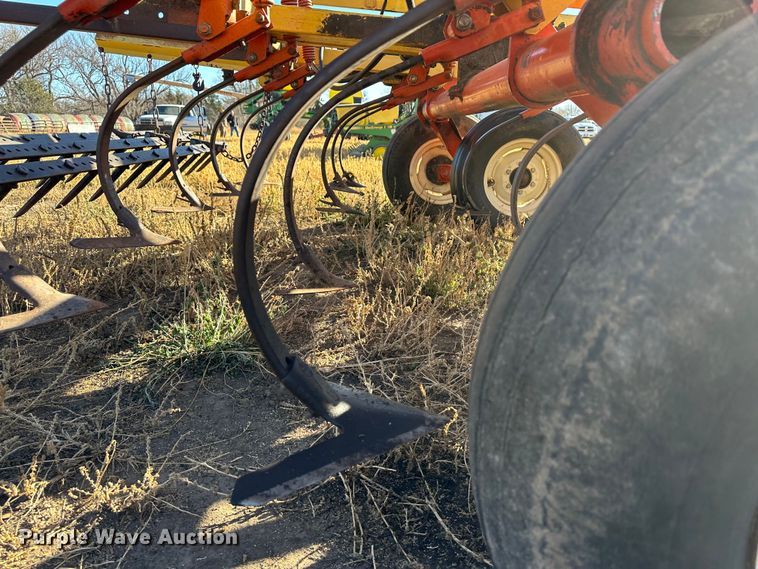 image for item DH1770 Kent 6330  field cultivator