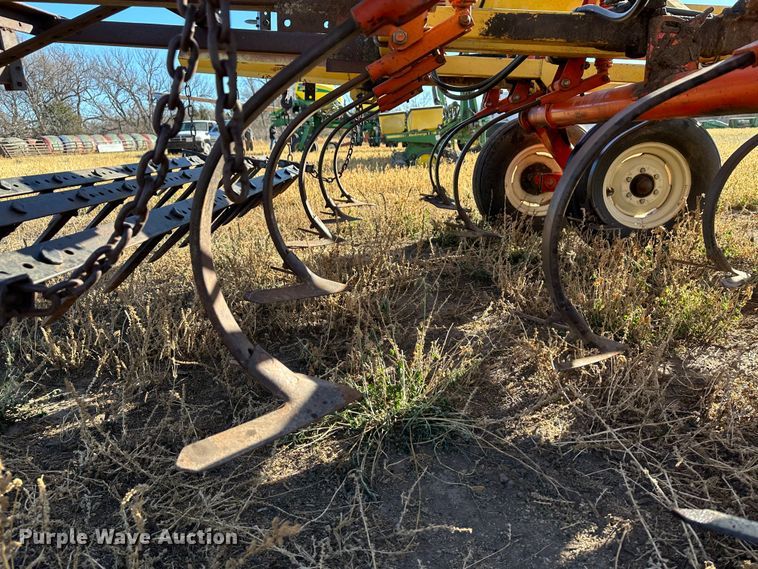 image for item DH1770 Kent 6330  field cultivator