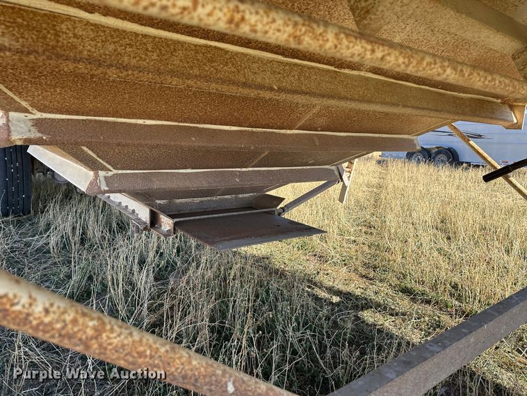 image for item DH1771 1997 DMF GT-2-30  grain trailer