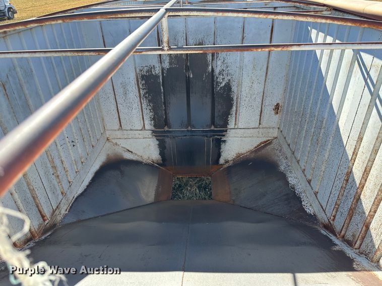 image for item DH1771 1997 DMF GT-2-30  grain trailer