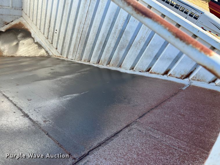 image for item DH1771 1997 DMF GT-2-30  grain trailer