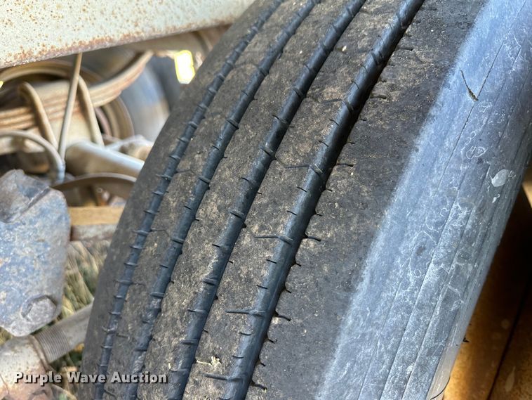 image for item DH1771 1997 DMF GT-2-30  grain trailer