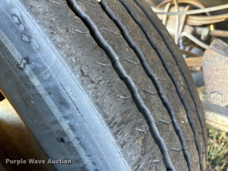 image for item DH1771 1997 DMF GT-2-30  grain trailer