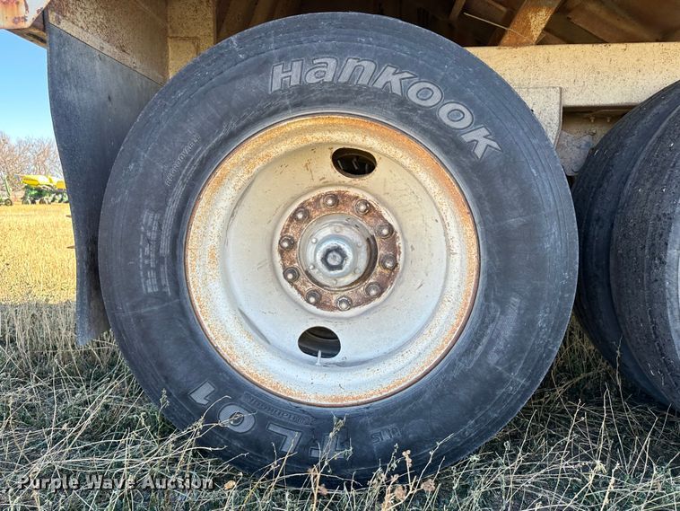 image for item DH1771 1997 DMF GT-2-30  grain trailer