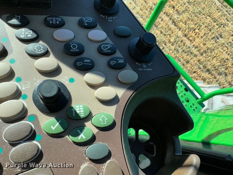 image for item DH1772 2011 John Deere 9770 STS  combine