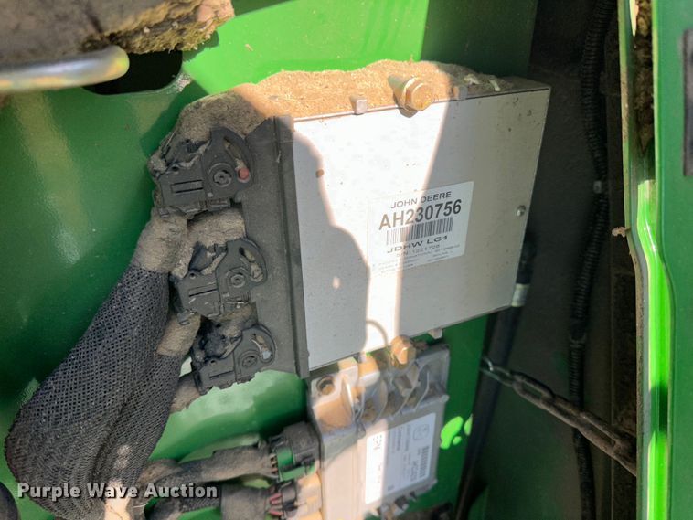 image for item DH1772 2011 John Deere 9770 STS  combine