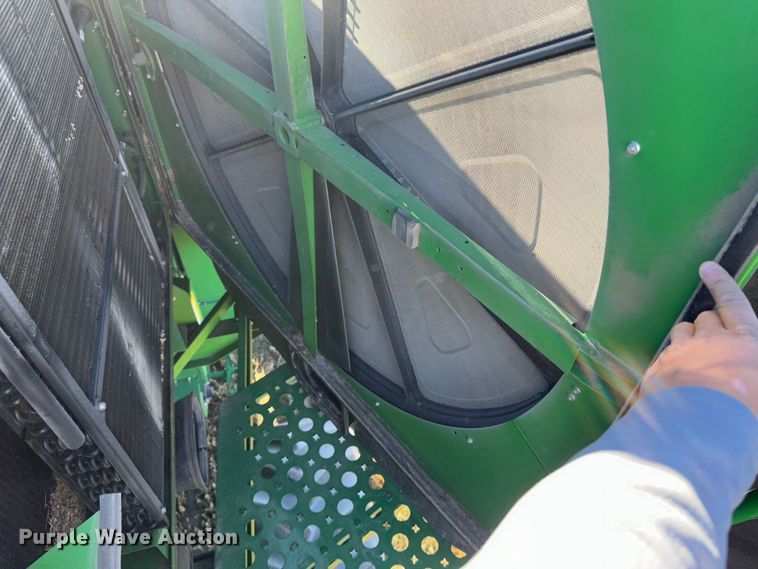 image for item DH1772 2011 John Deere 9770 STS  combine