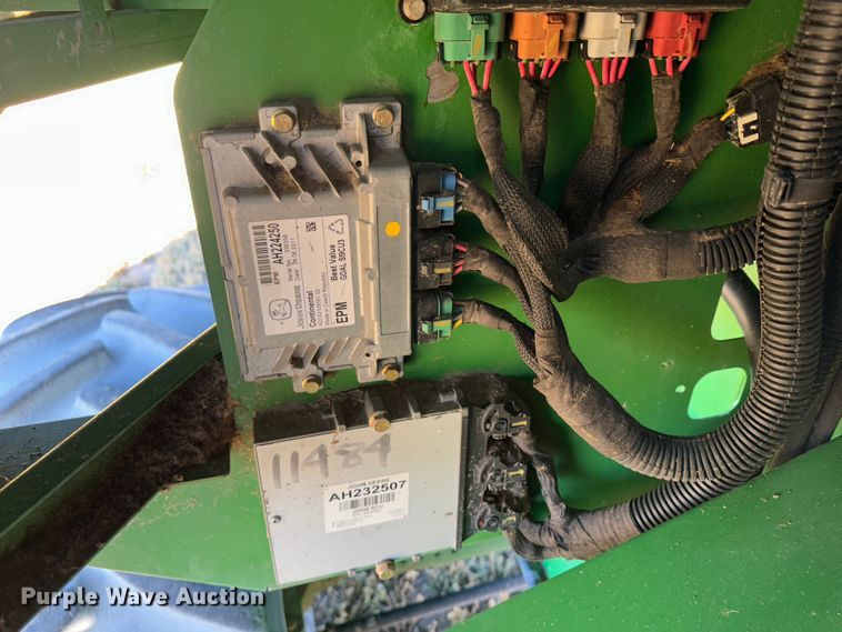 image for item DH1772 2011 John Deere 9770 STS  combine