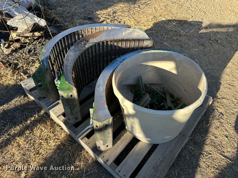 image for item DH1772 2011 John Deere 9770 STS  combine