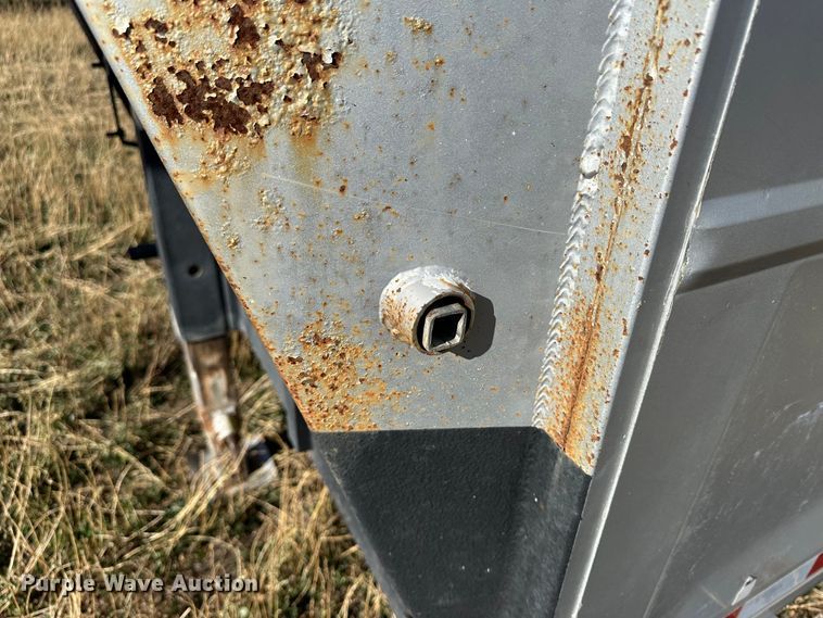 image for item DH1774 2004 Travalong Liberty  livestock trailer