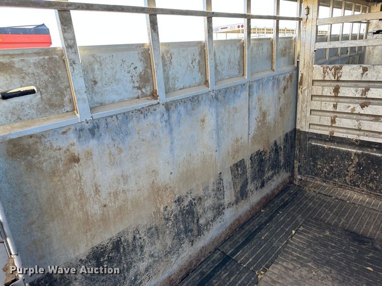 image for item DH1774 2004 Travalong Liberty  livestock trailer