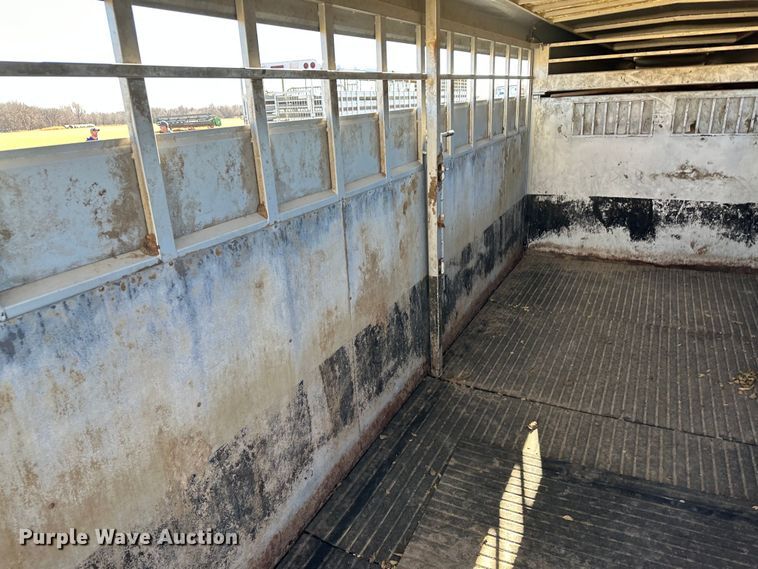 image for item DH1774 2004 Travalong Liberty  livestock trailer