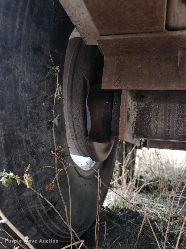 image for item DH1774 2004 Travalong Liberty  livestock trailer