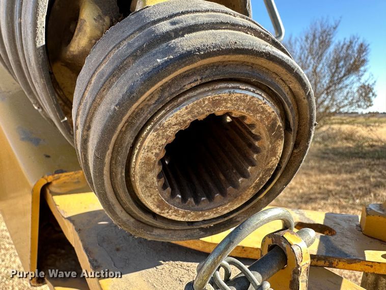 image for item DH1775 2010 Vermeer 605 Super M  round baler