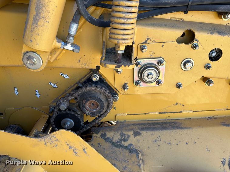 image for item DH1775 2010 Vermeer 605 Super M  round baler