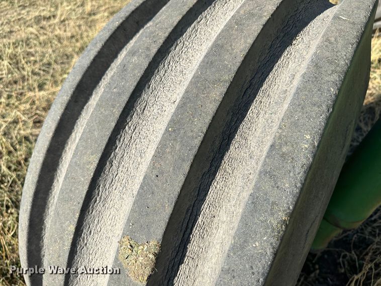 image for item DH1776 1982 John Deere 4840  tractor