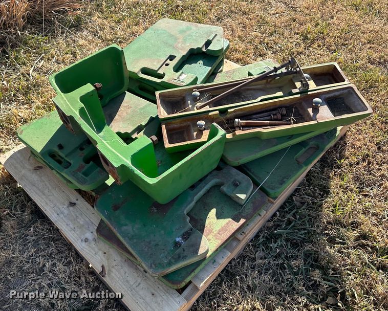 image for item DH1776 1982 John Deere 4840  tractor