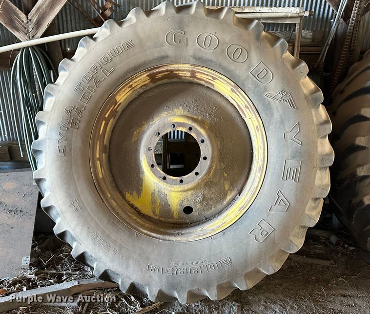 image for item DH1776 1982 John Deere 4840  tractor