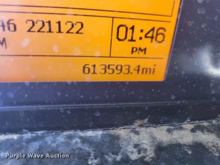 image for item DH1777 2005 Volvo VN  semi truck