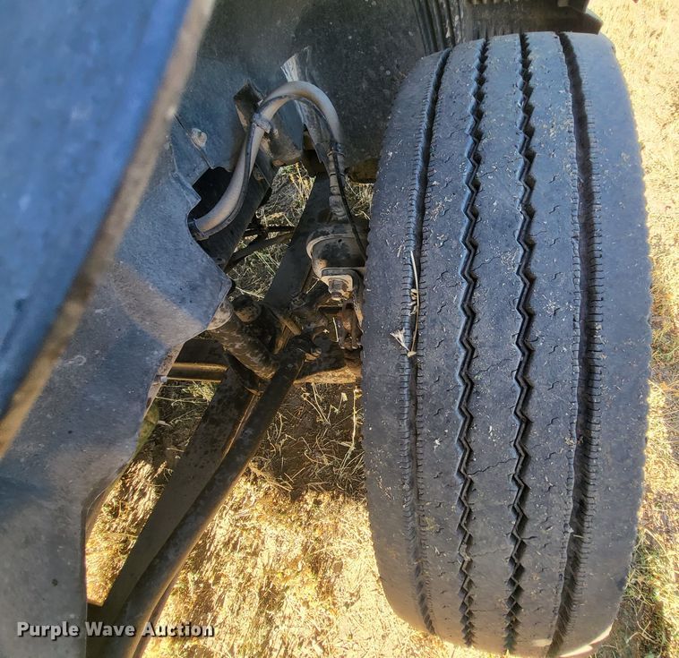 image for item DH1777 2005 Volvo VN  semi truck