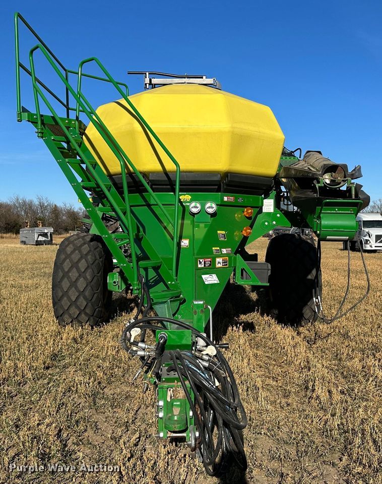 image for item DH1778 2014 John Deere 1890  air seeder