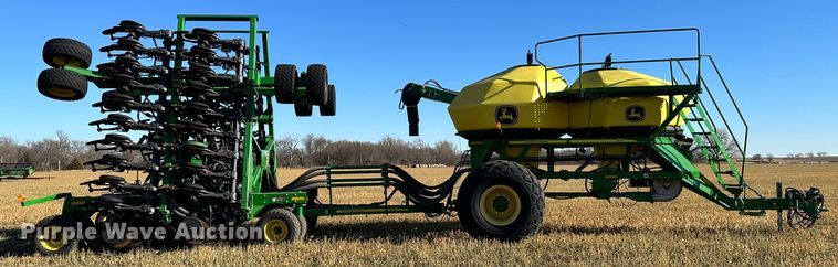 image for item DH1778 2014 John Deere 1890  air seeder