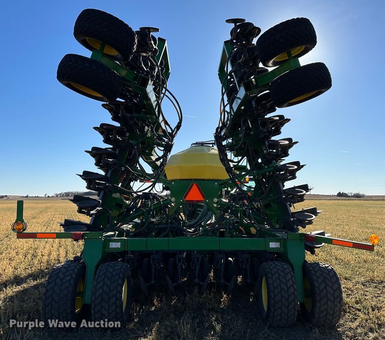 image for item DH1778 2014 John Deere 1890  air seeder