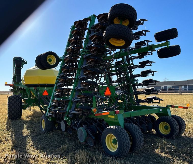 image for item DH1778 2014 John Deere 1890  air seeder