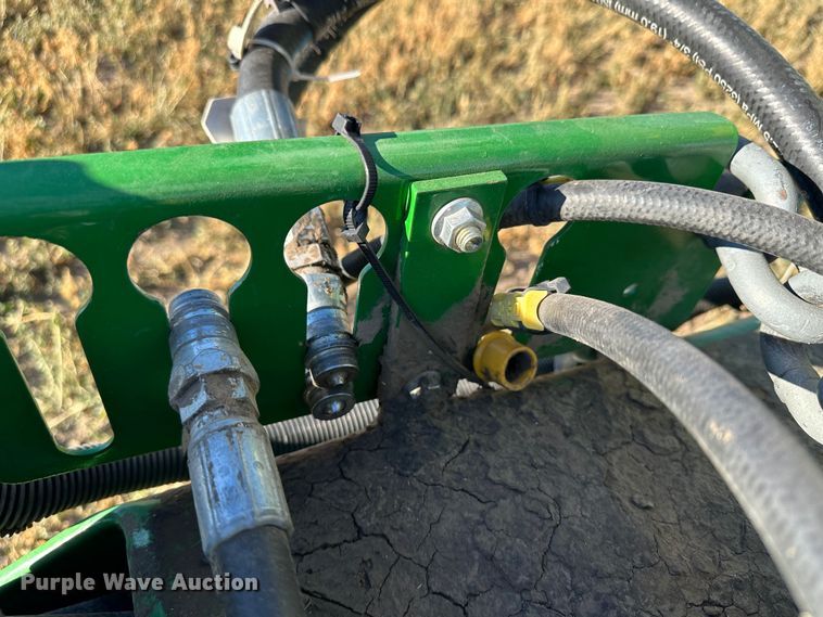 image for item DH1778 2014 John Deere 1890  air seeder