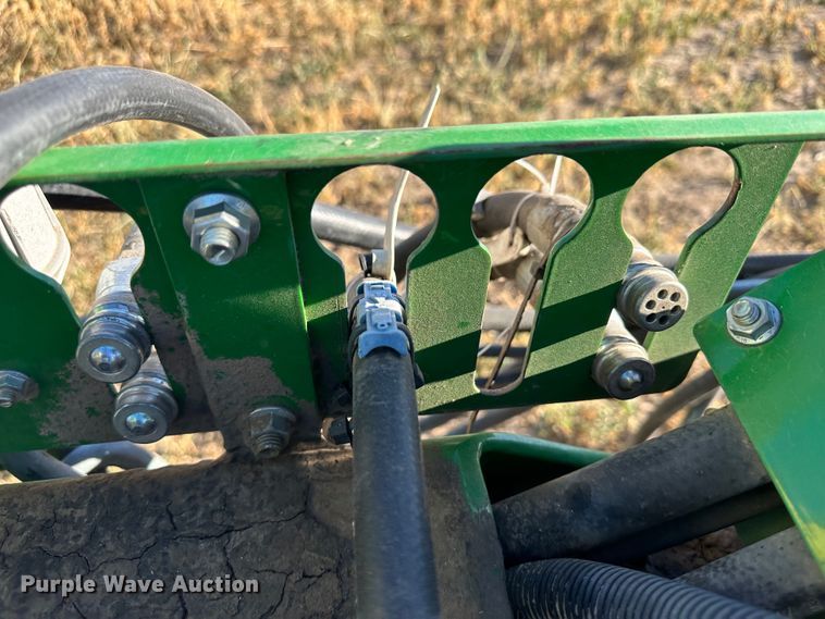 image for item DH1778 2014 John Deere 1890  air seeder