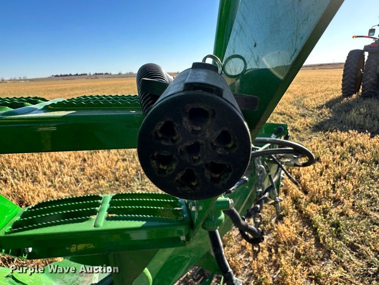 image for item DH1778 2014 John Deere 1890  air seeder