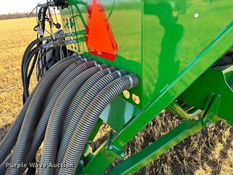 image for item DH1778 2014 John Deere 1890  air seeder