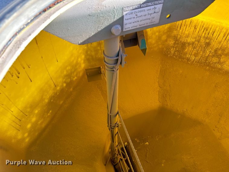 image for item DH1778 2014 John Deere 1890  air seeder