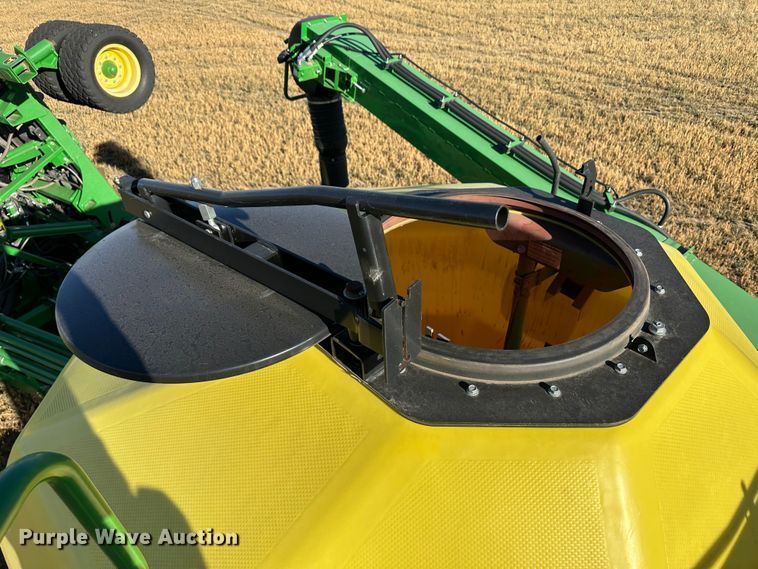 image for item DH1778 2014 John Deere 1890  air seeder