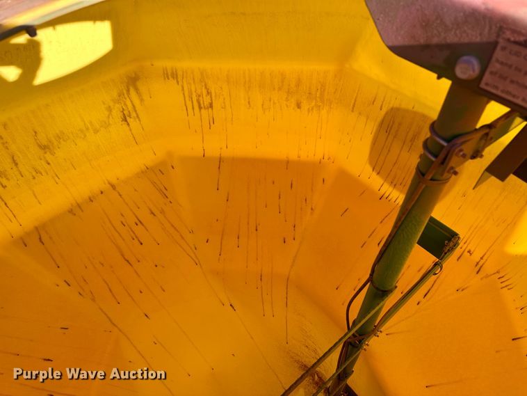 image for item DH1778 2014 John Deere 1890  air seeder