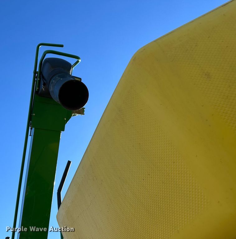 image for item DH1778 2014 John Deere 1890  air seeder