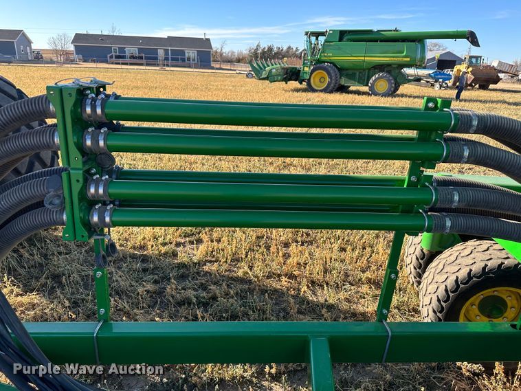 image for item DH1778 2014 John Deere 1890  air seeder