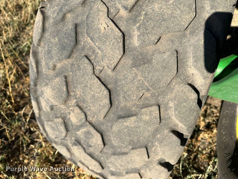 image for item DH1778 2014 John Deere 1890  air seeder